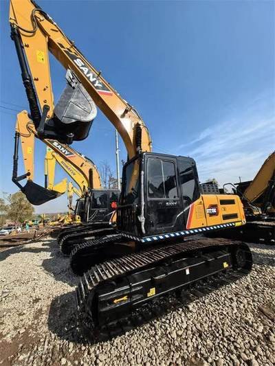 Sany SY215C — excavator held by LAMM Investment Company.