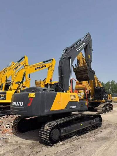 Volvo EC290 — excavator held by LAMM Investment Company.